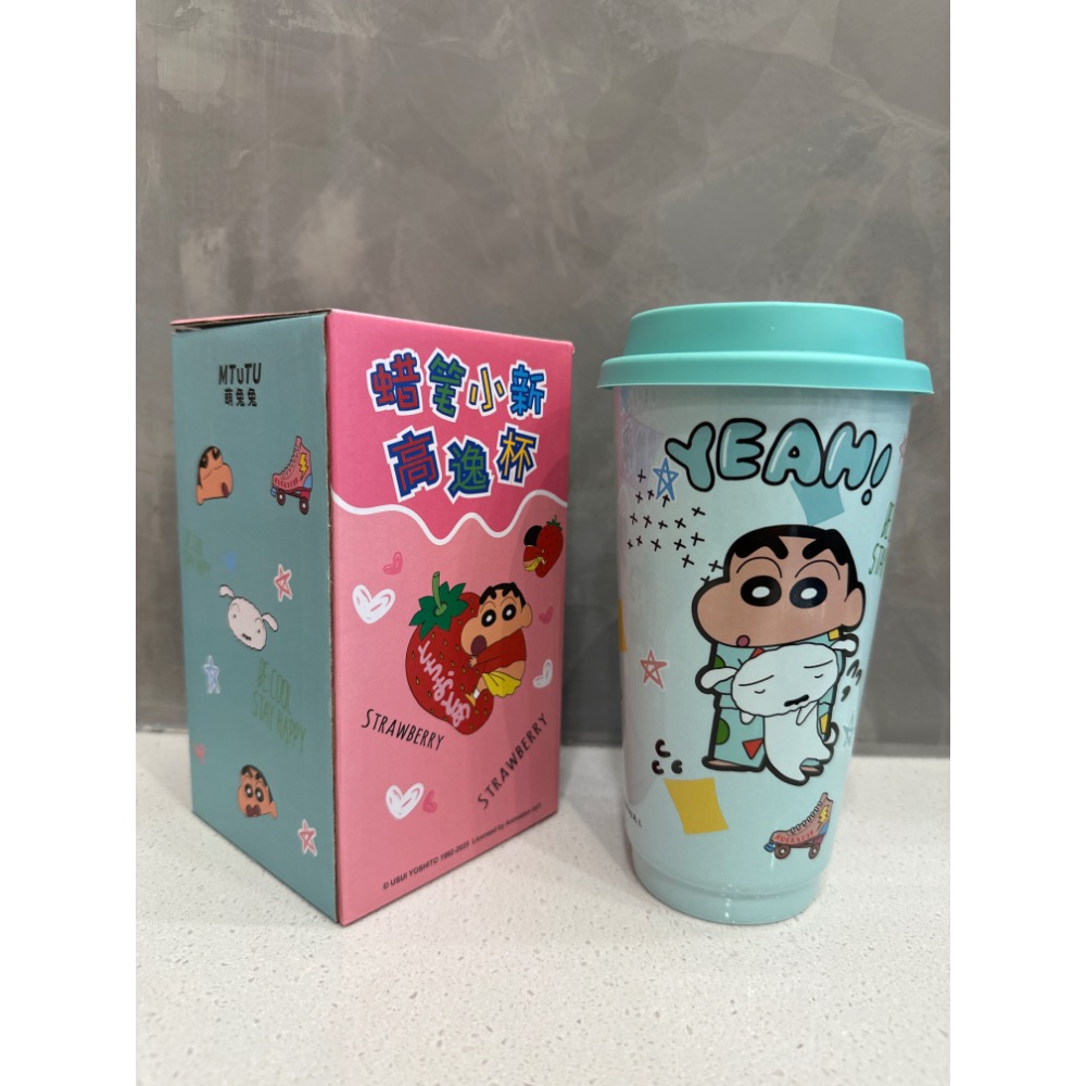 《雷標正版》蠟筆小新高逸杯 蠟筆小新咖啡杯 蠟筆小新陶瓷馬克杯 大容量咖啡杯 可愛卡通水杯 直桶杯 帶矽膠蓋 熱水杯 新-規格圖3