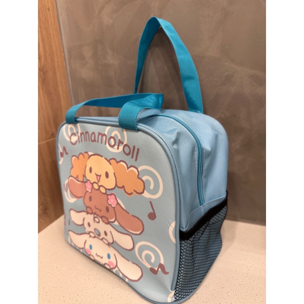 《正版》迪士尼便當袋 幼兒園餐袋三麗鷗大耳狗三色碗餐袋 醜魚漢頓餐袋 米奇米妮 奇奇維尼 史迪奇 閃電麥坤 美人魚熊抱哥-細節圖4