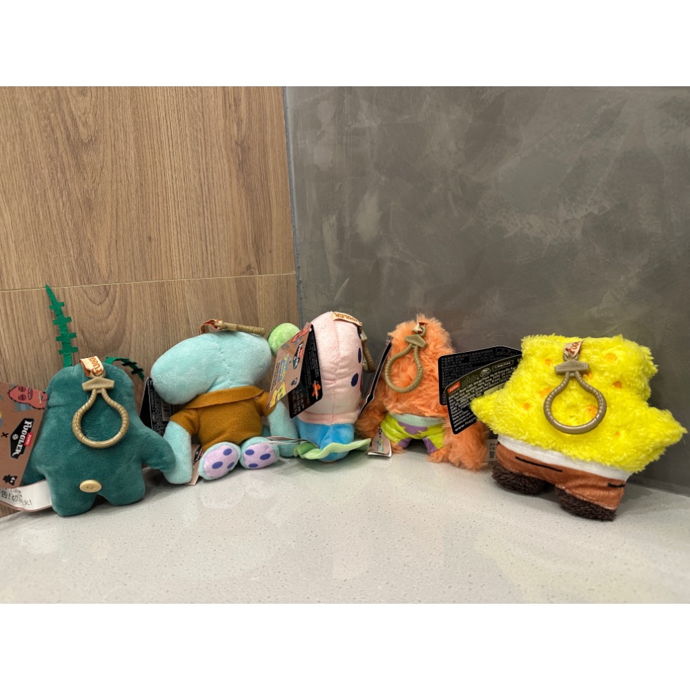 FUGGLER 放克牙寶 海綿寶寶 鑰匙圈 5英吋吊飾娃娃 醜娃娃 吊飾 公仔 派大星 章魚哥 海綿寶寶 皮老闆 小蝸-細節圖3