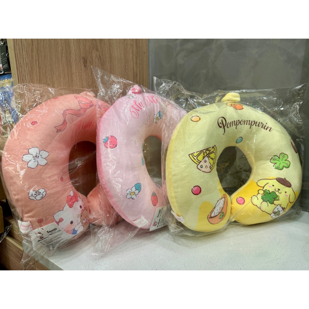 《正版》三麗鷗kitty頸枕 布丁狗 U形枕 美樂蒂護頸枕頭 凱蒂貓旅行枕飛機枕出國必備 頸枕-細節圖2