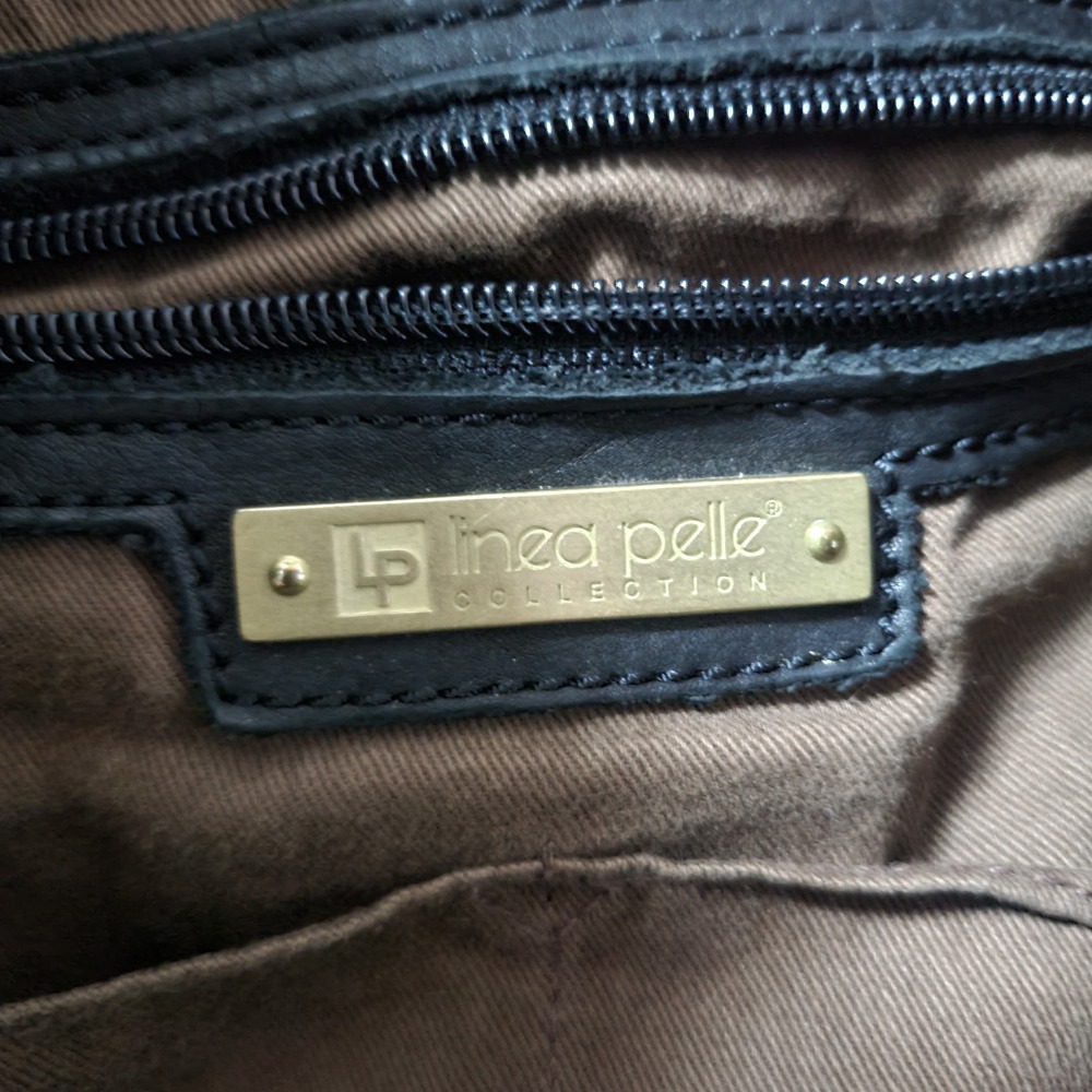 Linea Pelle 系列手工製作的黑色皮革肩背包-細節圖3