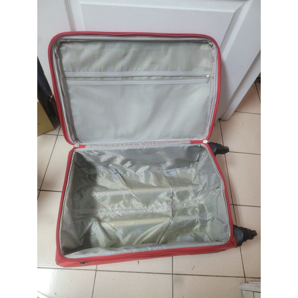 輕量十字專櫃品牌紅色布面行李箱旅行箱28吋-細節圖6