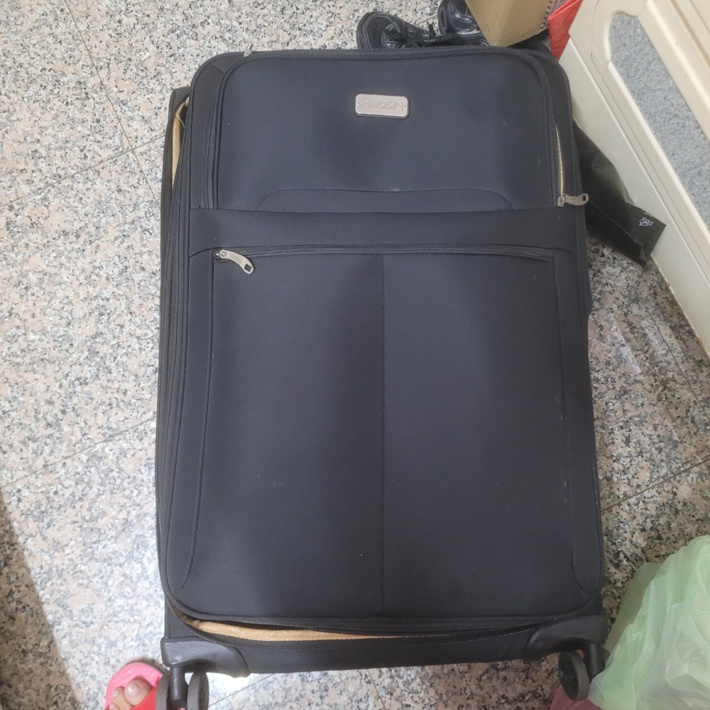 號：10251592 Batolon 寶龍全新福利品 24吋 皇家風範加大防爆拉鍊商務布箱/旅行箱-細節圖2