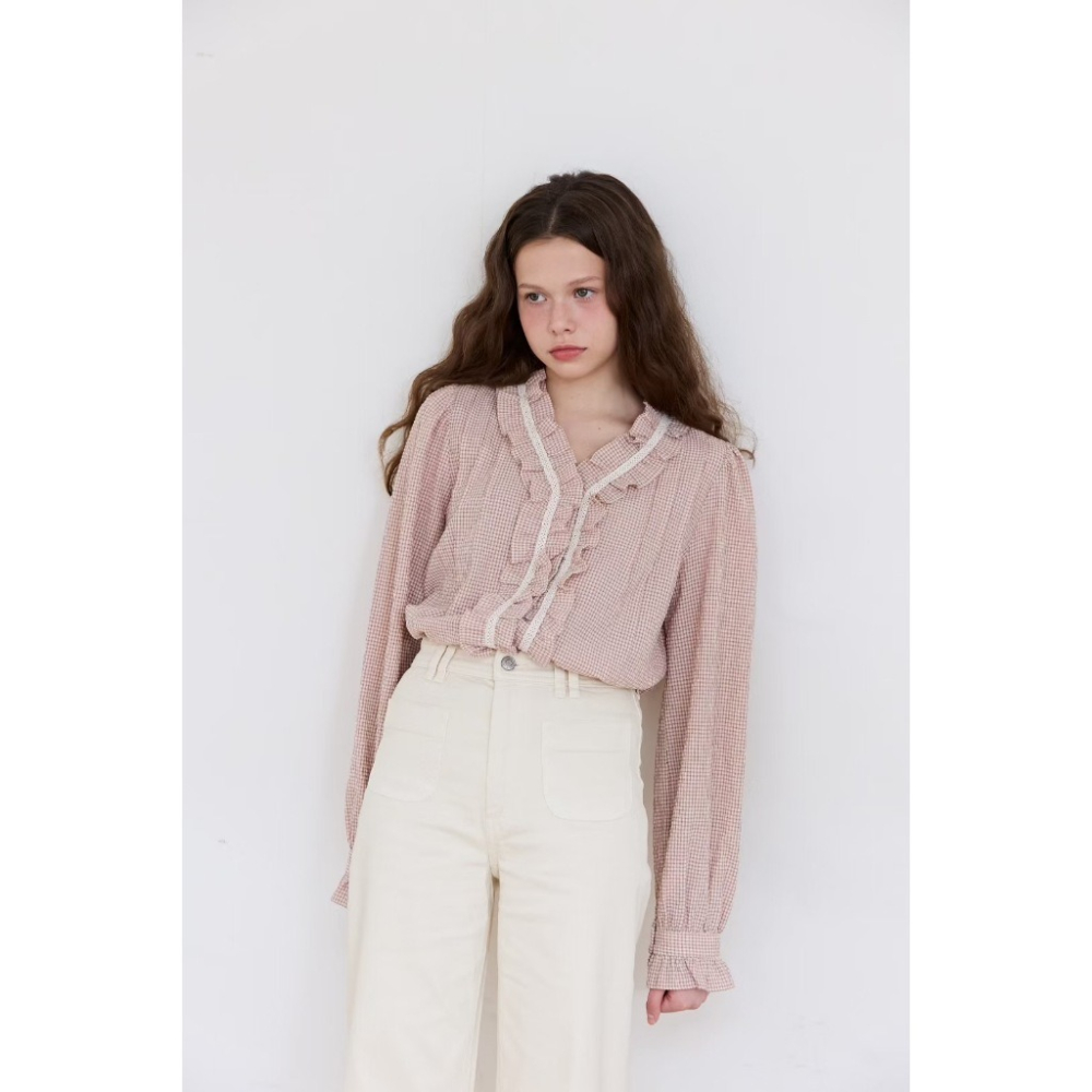 優佳 現貨 韓國 荷葉邊格紋上衣 O0813-細節圖4