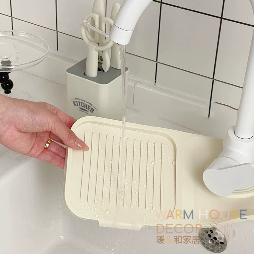 【暖&和家居】台灣現貨 水龍頭矽膠瀝水墊 洗手台防潑水 矽膠瀝水墊 防水墊 水龍頭瀝水墊 水龍頭墊 廚房瀝水墊 瀝水墊-細節圖2