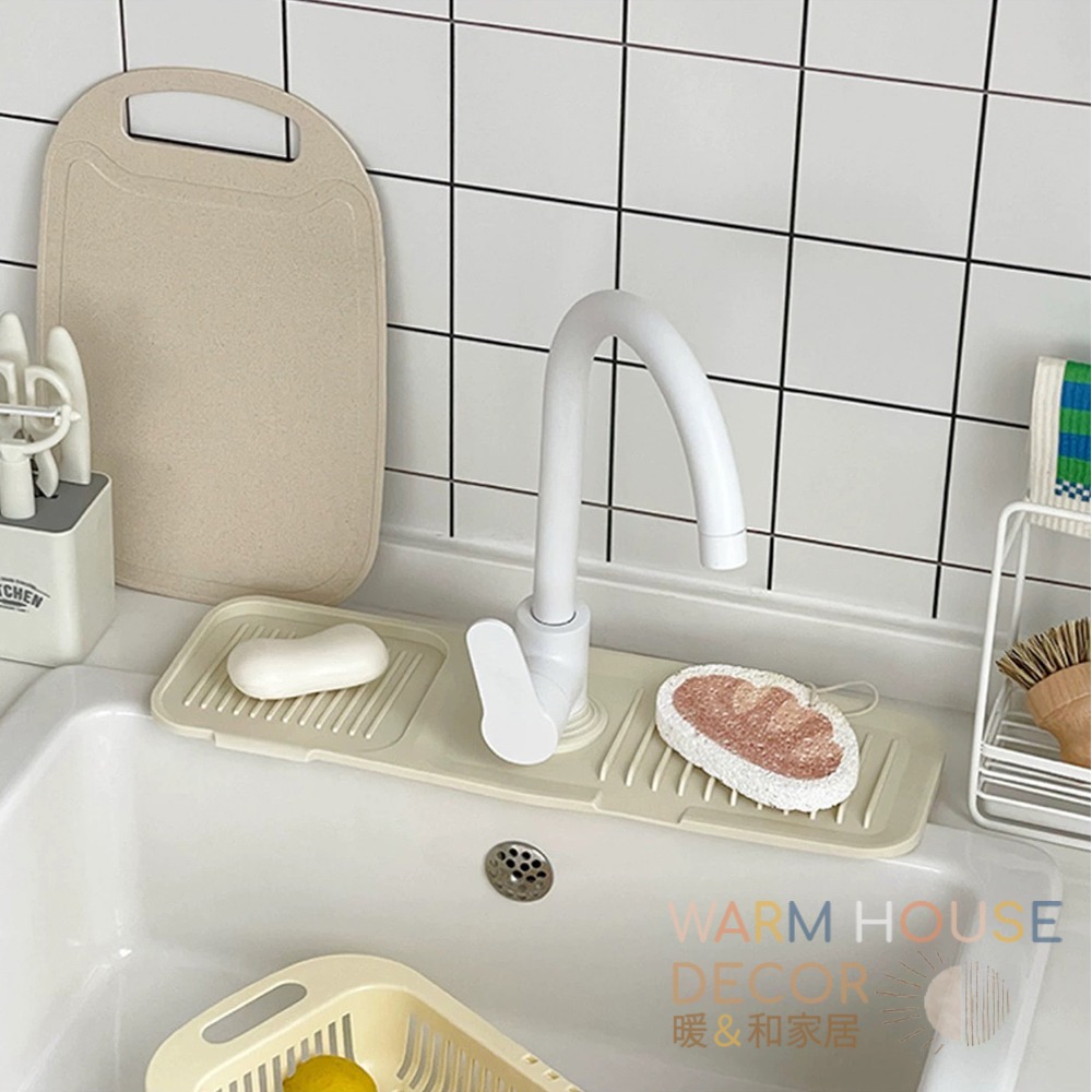 【暖&和家居】台灣現貨 水龍頭矽膠瀝水墊 洗手台防潑水 矽膠瀝水墊 防水墊 水龍頭瀝水墊 水龍頭墊 廚房瀝水墊 瀝水墊-細節圖7
