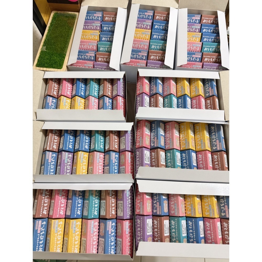 現貨 日本 三麗鷗 Sanrio 植絨 公仔 盒玩 盲盒 kitty 美樂蒂 庫洛米 漢頓 大耳狗 布丁狗 帕恰狗-細節圖2