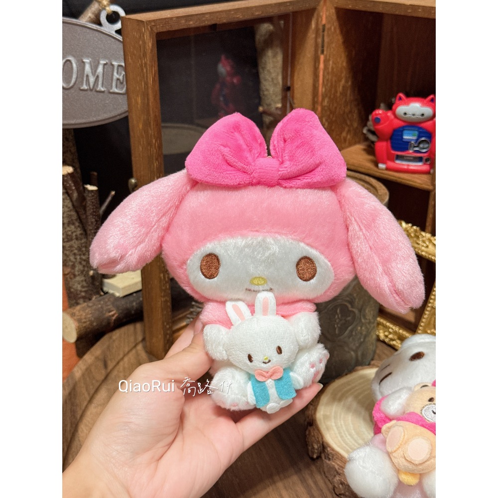 現貨 日本 Sanrio 三麗鷗 緊抱好朋友 娃娃吊飾 kitty 美樂蒂 大耳狗 庫洛米-規格圖2