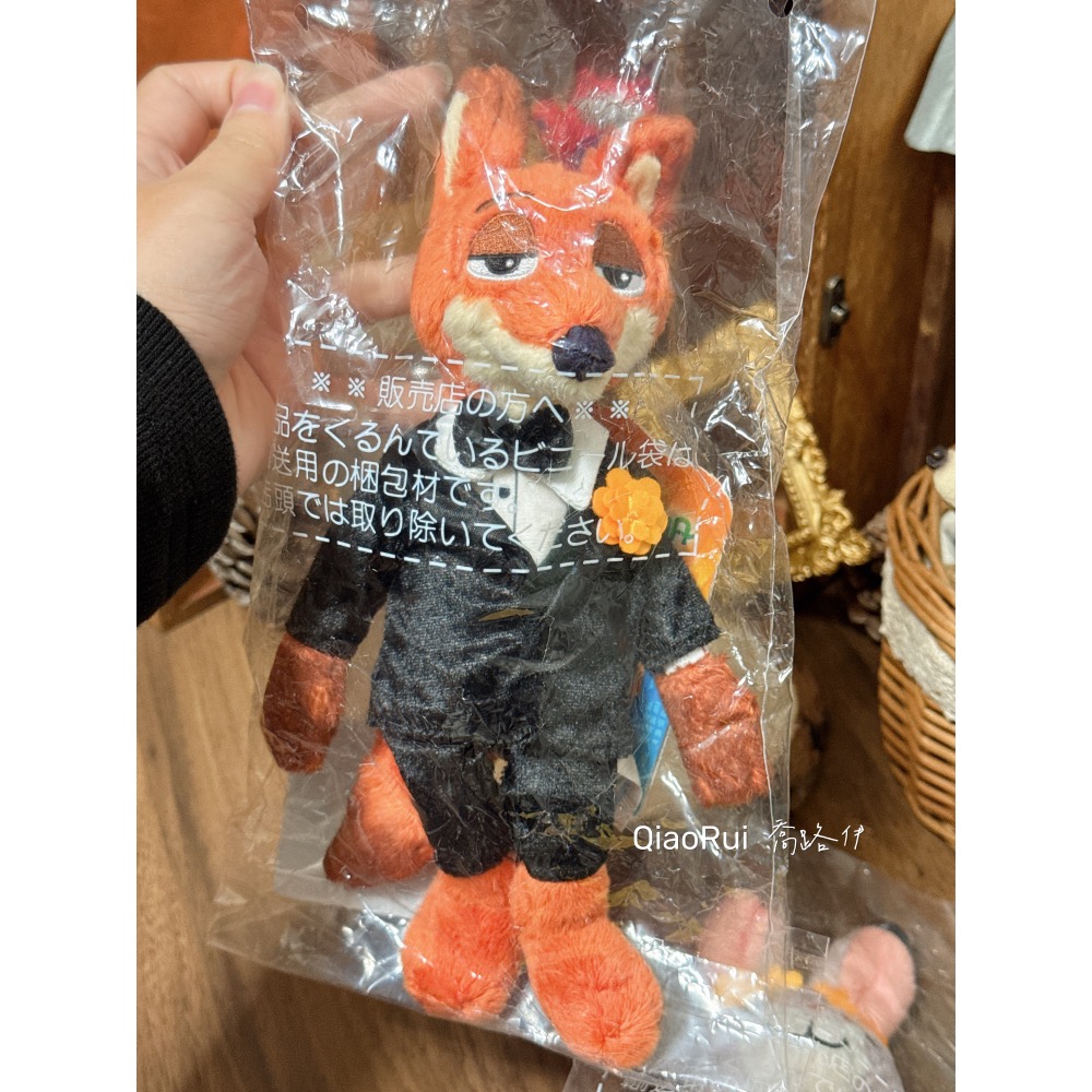 現貨 日本 迪士尼商店 動物方程式 尼克 茱蒂 禮服 燕尾服 娃娃吊飾-規格圖5
