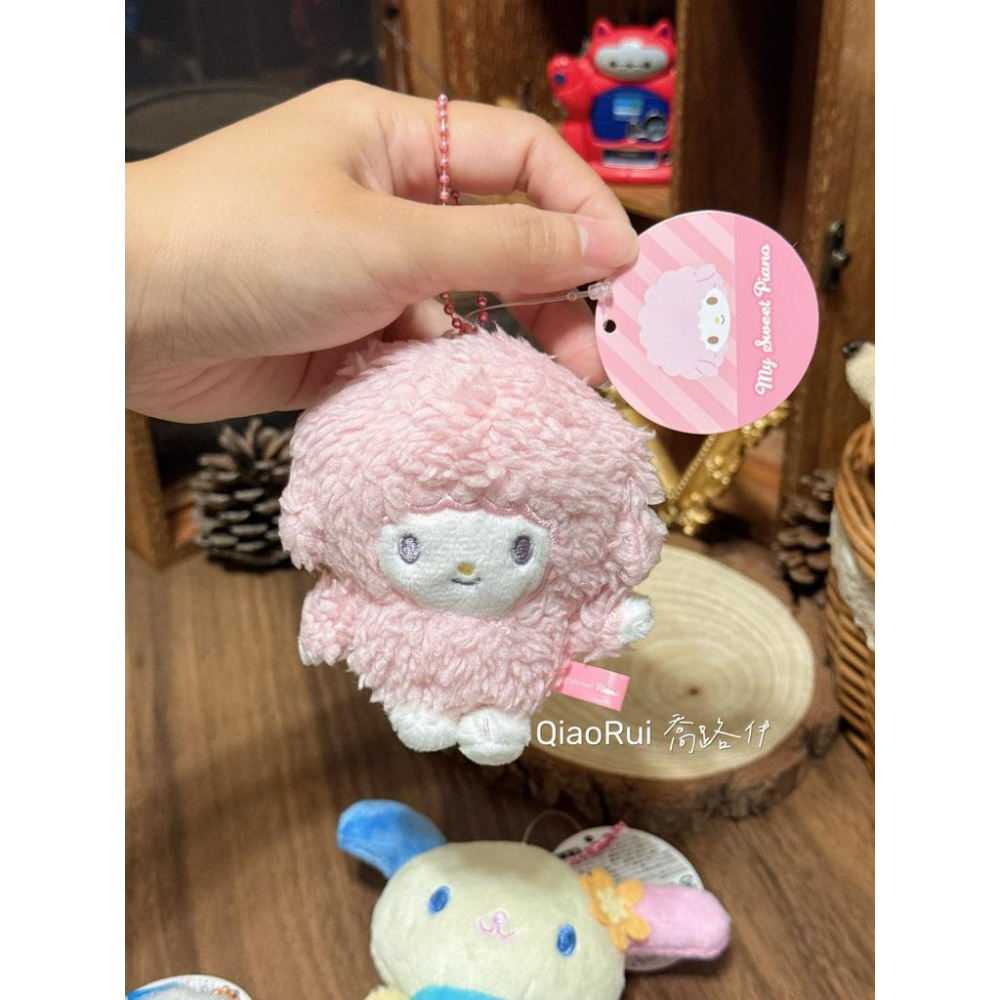 現貨 日本 Sanrio 三麗鷗 經典 娃娃吊飾 吊飾 彼安諾 小麥粉 花小兔-細節圖2