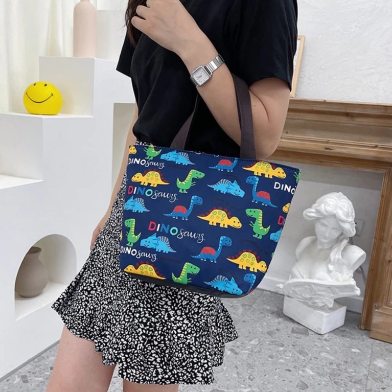 水餃包 手提包 輕量 現貨 防潑水尼龍 實拍 小包大容量 手提袋 媽媽包 短柄 印花尼龍包 小方包．多色-細節圖5