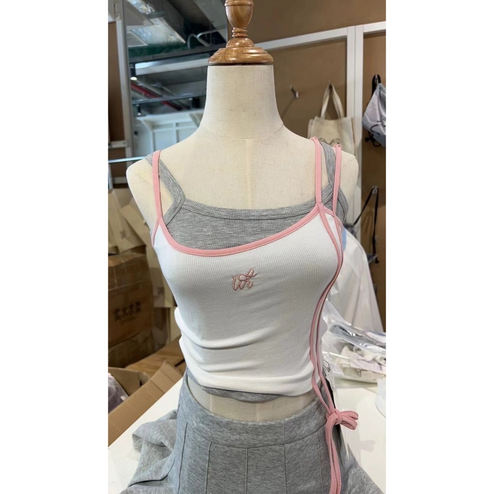 【現貨】wkh歐美風粉白綁帶背心-細節圖2
