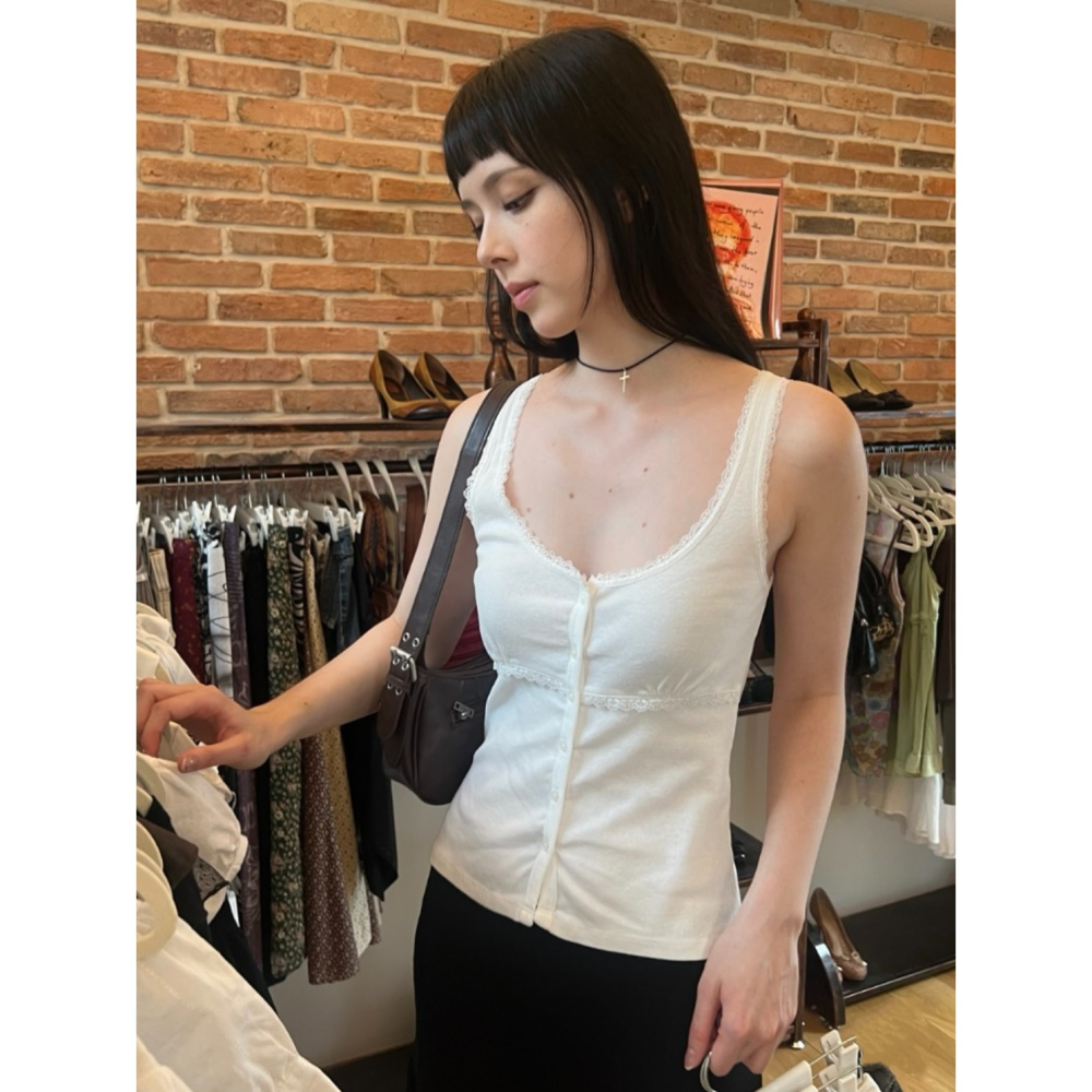 【BM】Kathleen Tank 蕾絲排扣寬肩背心-細節圖2