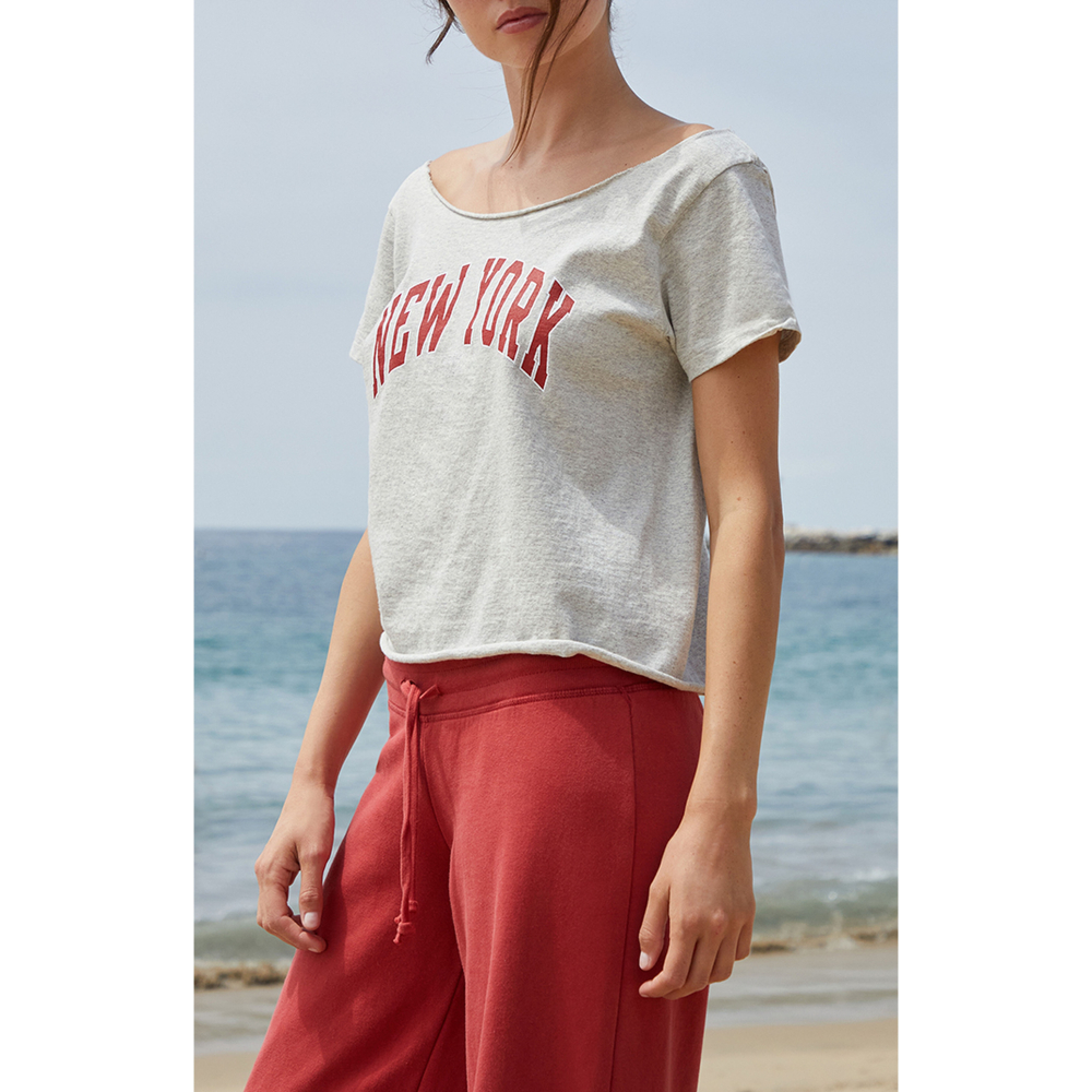 【BM】Robyn New York Top 美式斜肩紐約短袖-細節圖3