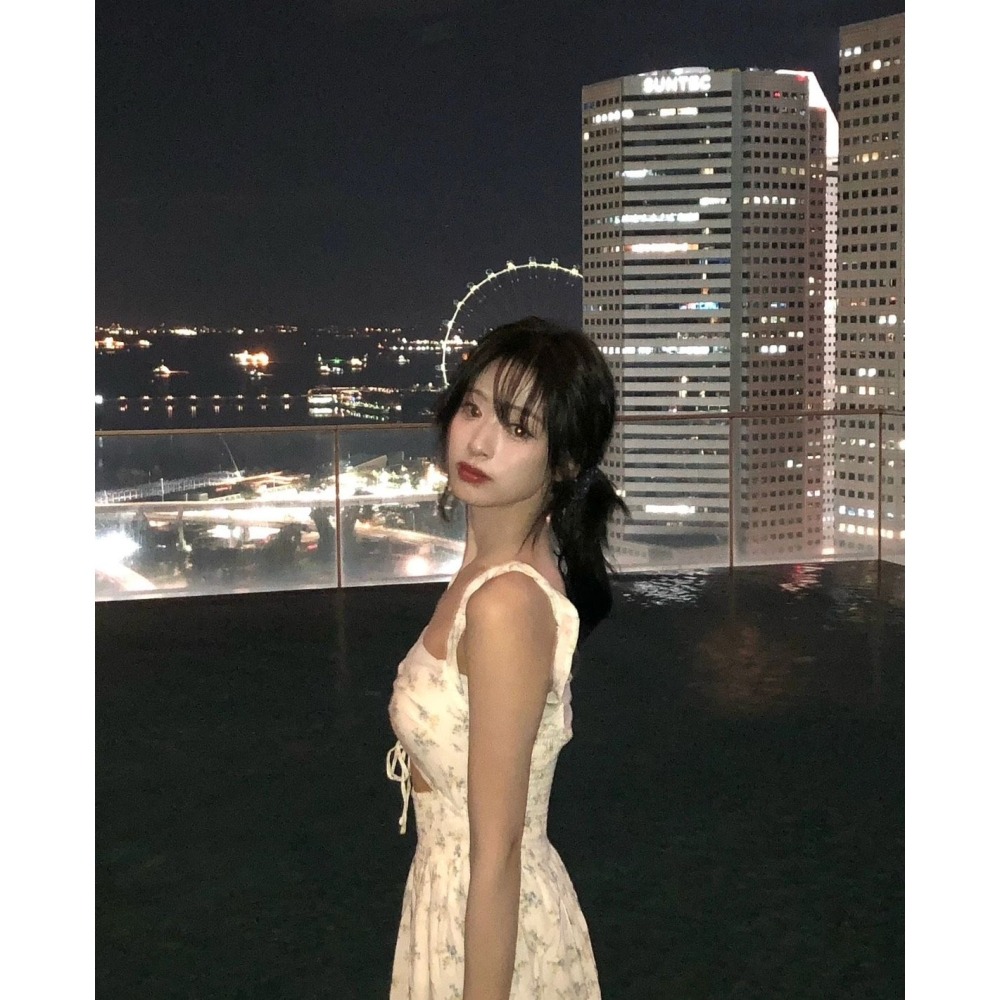 【現貨】Ahyeon 同款小海鷗碎花短洋裝 (兩色)-細節圖2