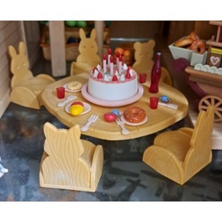 EPOCH  Sylvanian Families 森林家族-生日蛋糕桌椅組-規格圖2