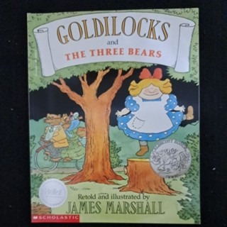 英文   GOLDILOCKS and THE THREE BEARS 金髮姑娘和三隻熊的故事-規格圖4