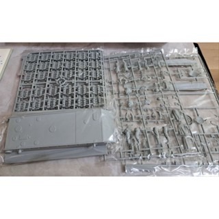 模型 Dragon Models 1:35 ＇39-＇45系列虎王後期型戰車（附新型履帶）阿登森林1944-細節圖5