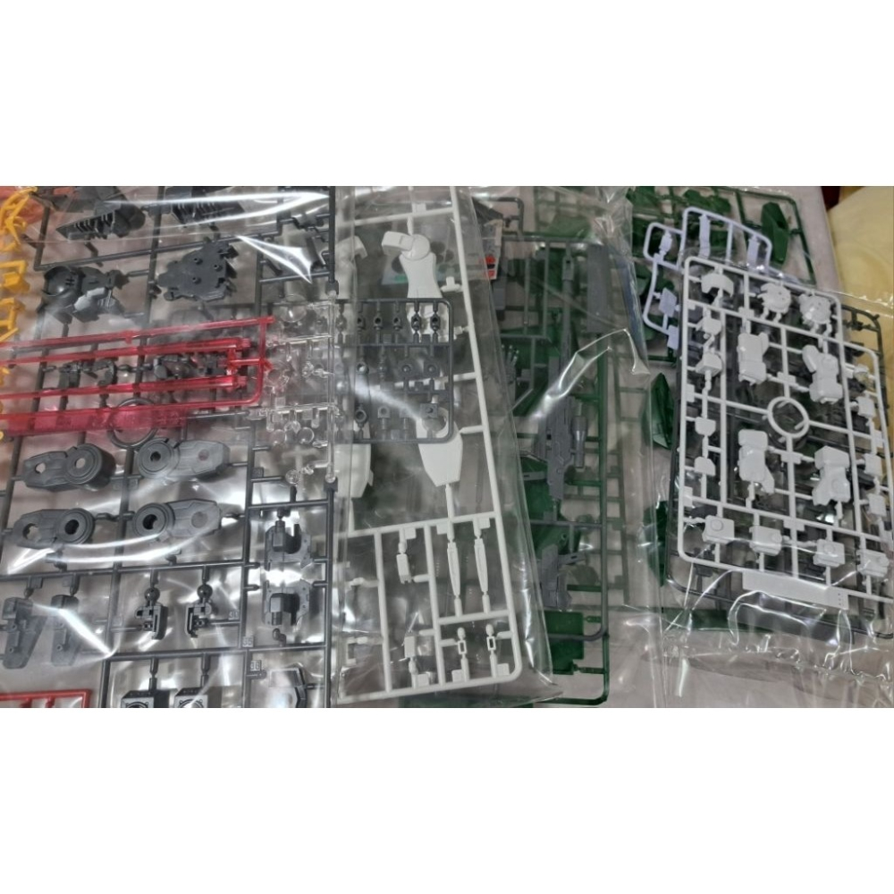 鋼彈模型 萬代（Bandai）出品的 1/100 比例GN-002 力天使高達（Gundam Dynames）-細節圖2