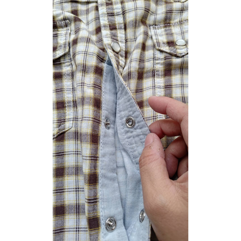 【二手良品中古衣】145號ABAHOUSE日系品牌咖啡格紋雙層紗材質長袖休閒襯衫-細節圖5