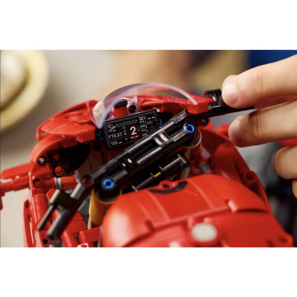 LEGO 42202 杜卡迪 Ducati Panigale V4 S 摩托車【樂高玩家】科技系列-細節圖8