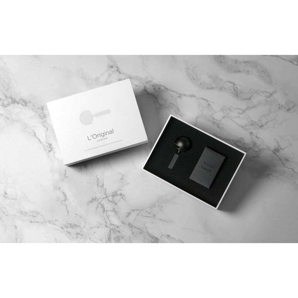 曜石黑（皮革與檀香木）