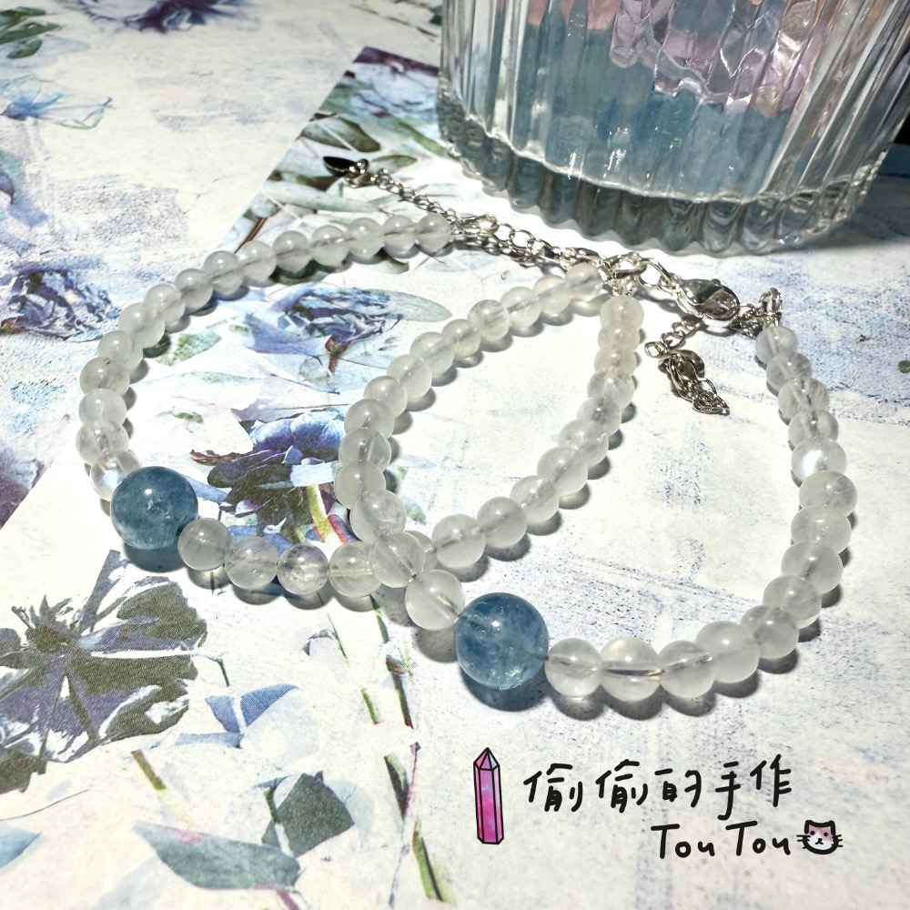 💎偷偷的手作 天然水晶設計款 海藍寶 藍月光 五行金水💧可調節手串 自信 舒壓-細節圖2