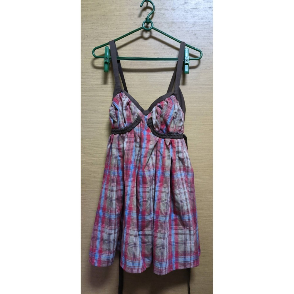 紅色方格紋甜美吊带復古優雅造型短版連衣裙-細節圖2