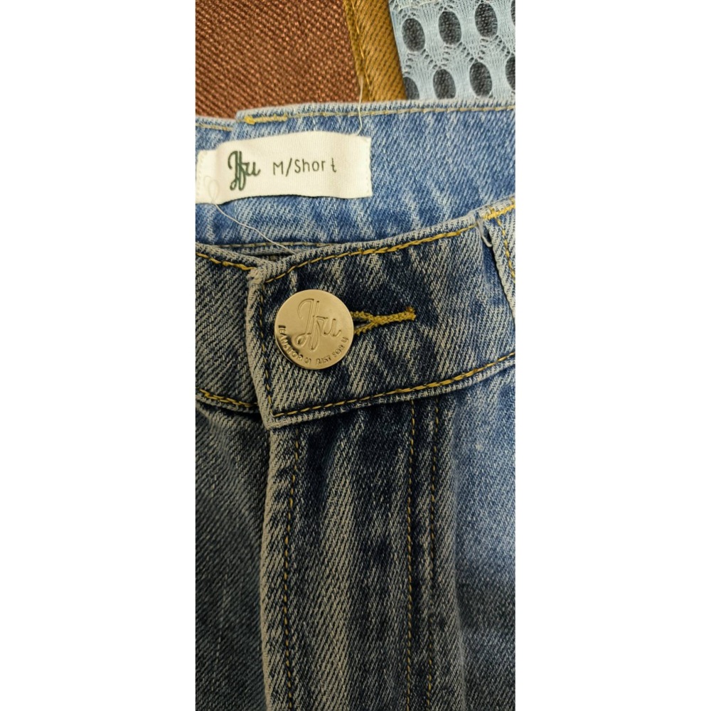 女款中腰刷色褲腳鬚邊口袋刷破牛仔褲-細節圖3