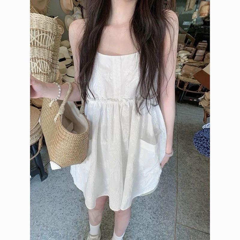 𝐑𝐈𝐂𝐇｜現貨❤️夏日溫柔氣質刺繡吊帶裙（可調肩帶／後鬆緊）-細節圖3