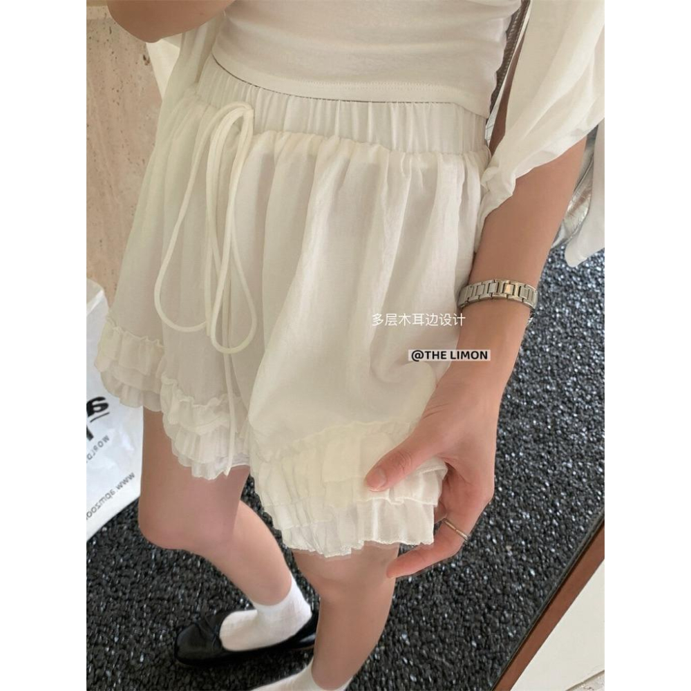 𝐑𝐈𝐂𝐇｜現貨+預購𝗧𝗛𝗘 𝗟𝗜𝗠𝗢𝗡🍋百搭王♡木耳邊綁帶甜美減齡顯瘦短裙-細節圖4