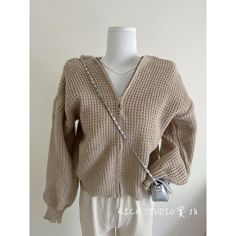 𝐑𝐈𝐂𝐇｜實拍*慵懶風短款粗針織連帽毛衣外套♡現貨-細節圖8