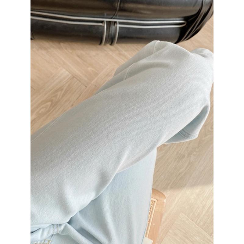 𝐑𝐈𝐂𝐇｜現貨+預購🫰🏻薄款淺色高腰天絲涼感九分寬鬆闊腿垂感牛仔褲想-細節圖3