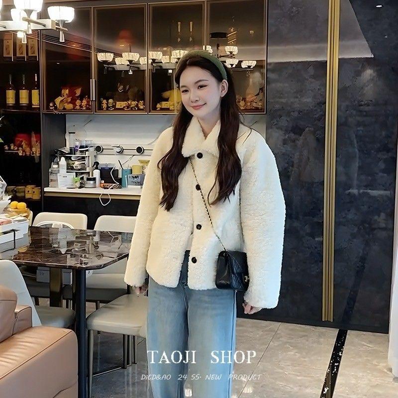 𝐑𝐈𝐂𝐇｜超舒服的小白熊毛感～♡白色翻領毛絨外套 𖤐 現貨-細節圖2