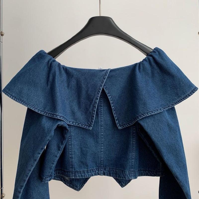𝐑𝐈𝐂𝐇｜現貨☁️法式復古一字肩設計感不規則牛仔長袖上衣-細節圖3