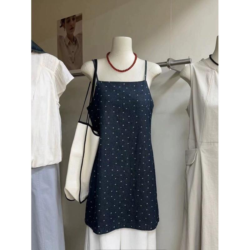 𝐑𝐈𝐂𝐇｜現貨🔥實拍*森系小碎花ins風牛仔吊帶裙-細節圖2