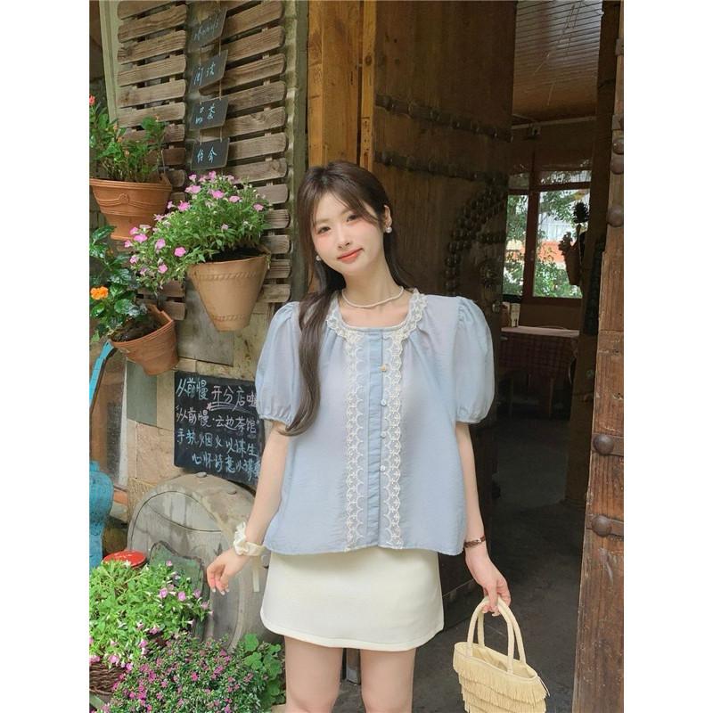 𝐑𝐈𝐂𝐇｜現貨🔥實拍*韓系減齡微透花邊拼接甜美百搭天絲質感泡泡袖-細節圖6