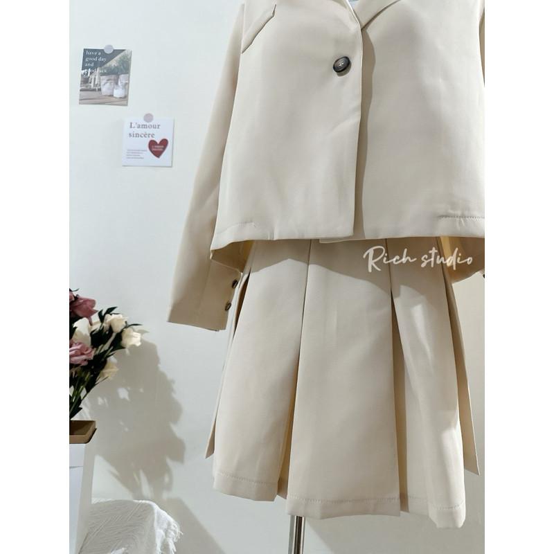 𝐑𝐈𝐂𝐇🏷️ 𝐒𝐚𝐥𝐞 ୨୧實拍*西裝外套+百褶裙兩件套🫧現貨-細節圖3