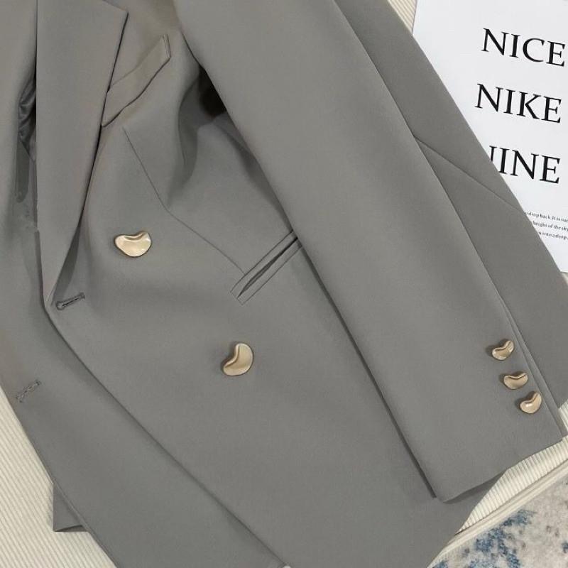 𝐑𝐈𝐂𝐇｜現貨+預購♡百搭時尚雅灰色黑色寬鬆英倫風中長款西裝外套-細節圖3
