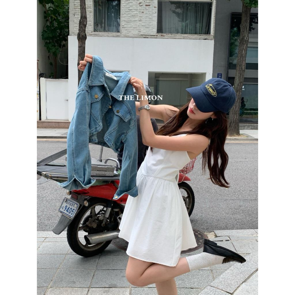 𝐑𝐈𝐂𝐇｜𝗧𝗛𝗘 𝗟𝗜𝗠𝗢𝗡🍋韓系復古翻領坎肩式百搭短款牛仔外套 預購 6070-細節圖3