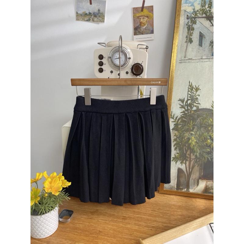 𝐑𝐈𝐂𝐇｜超顯瘦遮跨針織百褶裙🫶🏻現貨-細節圖2