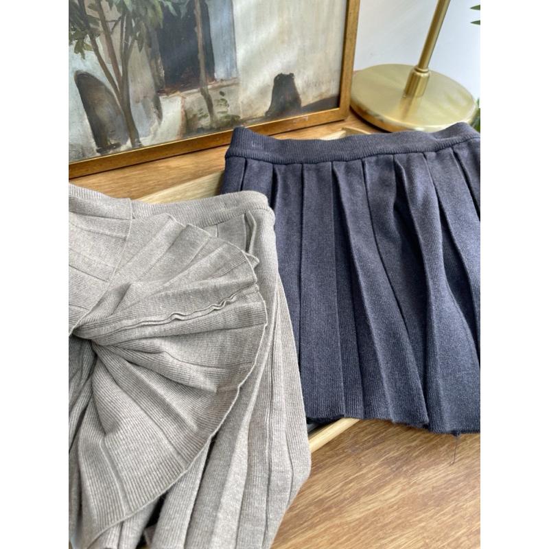 𝐑𝐈𝐂𝐇｜超顯瘦遮跨針織百褶裙🫶🏻現貨-細節圖6