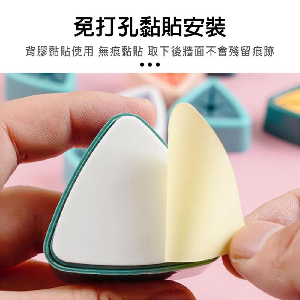 【台灣現貨】【賀野市集】貼壁式三角毛巾塞  抹布塞 手巾塞 壁掛抹布塞 廚房收納 廚房抹布塞 廚房 浴室 布類掛塞-細節圖5