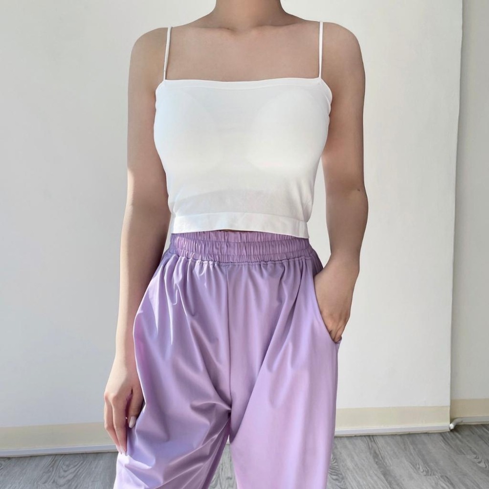 涼感胸墊小可愛 附胸墊 細肩小可愛 細肩 涼感小可愛 棉質彈性 夏天必備 平口背心 舒適背心 露背背心 內搭背心 背心-細節圖2