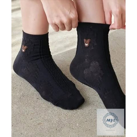 MYL  【韓國正品】純棉小熊刺繡襪 『現貨』 可愛小熊短襪設計款 長度約：23.5cm 經典黑 刺繡工藝款-細節圖3