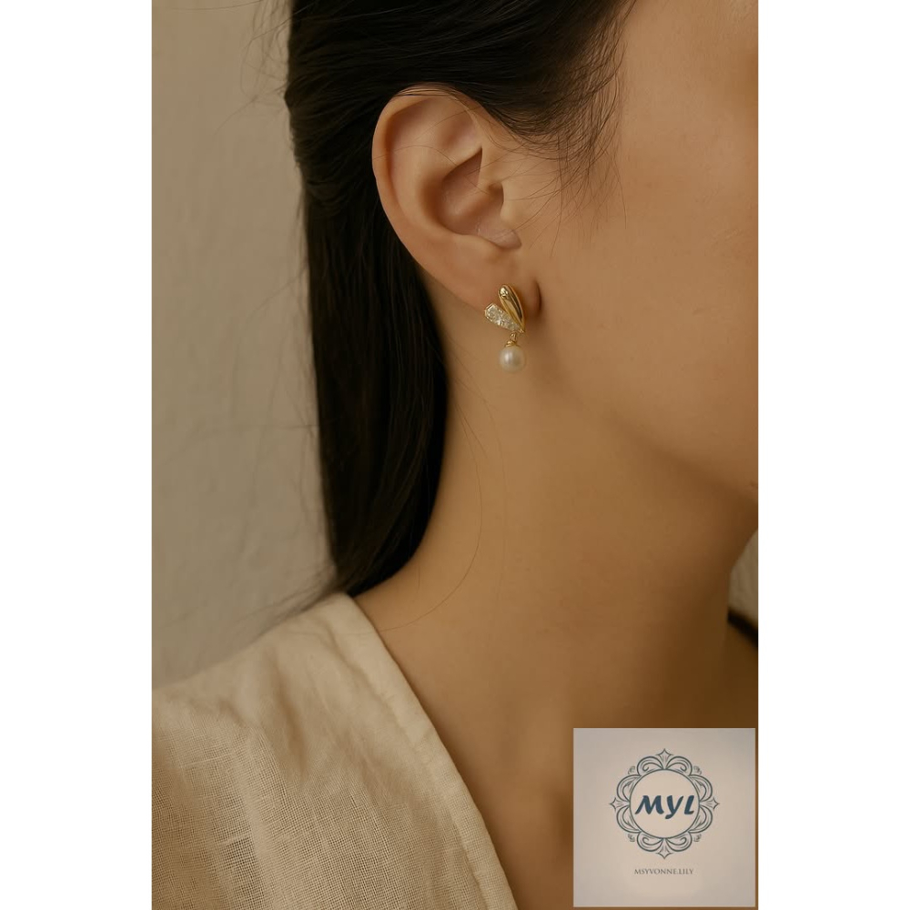 MYL 金色葉片珍珠耳環 Pearl Earring 『現貨』925純銀耳針款 長度及直徑約:1.9cmx1cm 葉片鋯-細節圖2