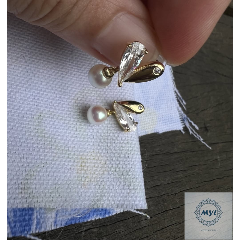 MYL 金色葉片珍珠耳環 Pearl Earring 『現貨』925純銀耳針款 長度及直徑約:1.9cmx1cm 葉片鋯-細節圖5