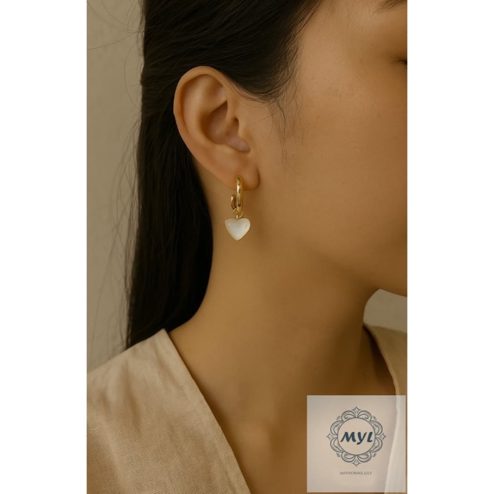 MYL  金圈白心吊墜耳環 Earring 『現貨』925純銀耳針款 耳圈直徑及吊墜約:1.2cmx0.8cm 小巧貝母-細節圖2