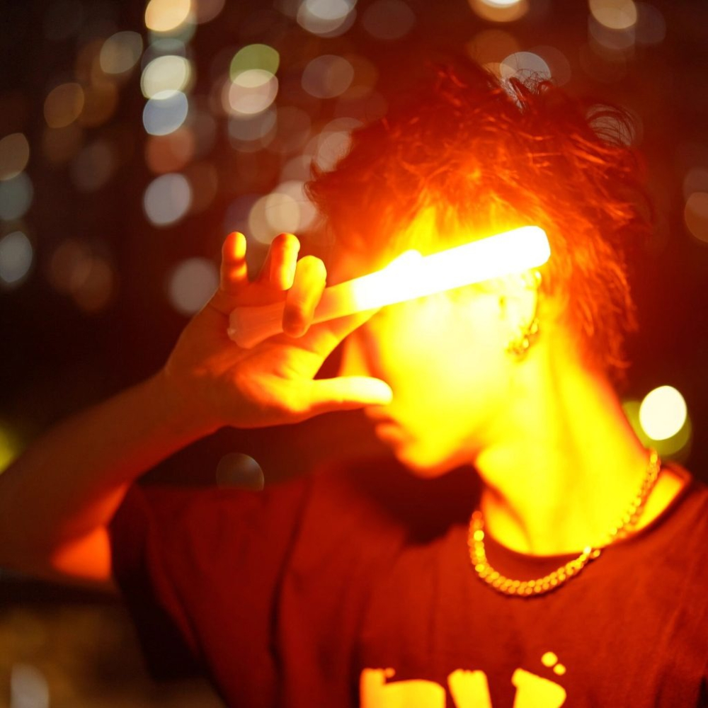 （閃軍）光芒一閃 Elight 2代PRO 附手繩 重力甩感應 撥片開關 充電式 電子大閃 高亮度電子螢光棒 電子UO-細節圖4
