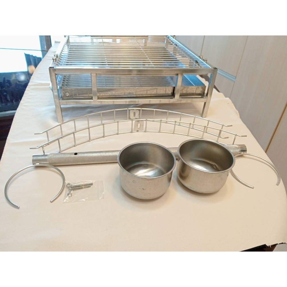 二手｜中大型鸚鵡遊戲站台｜灰鸚、折衷、亞馬遜標準尺寸｜⭐️全304白鐵｜附磨砂站棍+雙白鐵杯｜抽屜式底盤-細節圖9